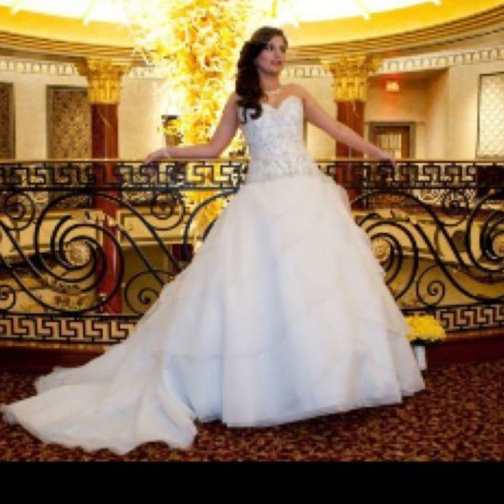 Eve of Milady wedding gown